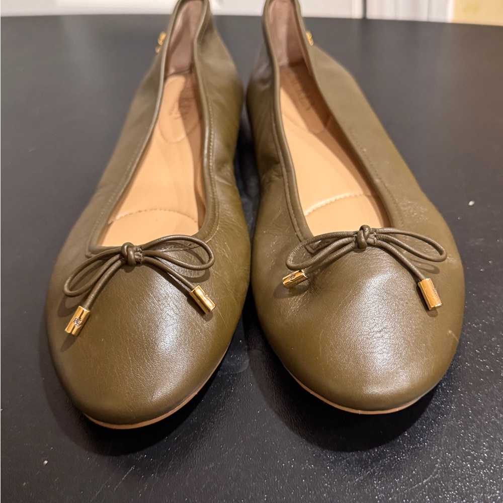 Ralph Lauren Khaki Leather Flats with Bow NWOT size 8.5